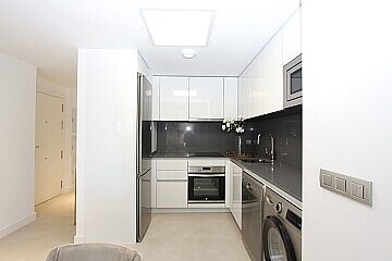 Apartamentos de lujo de 2 dormitorios al lado playa en calpe in Maisons de Mer