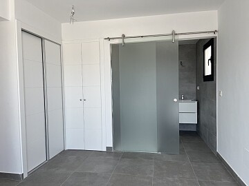 Villa lumineuse à proximité des services, de l'aéroport et de la plage à gran alacant in Maisons de Mer